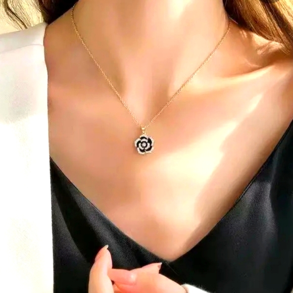 Source Unknown Jewelry - Black Camilla Women's Neckace